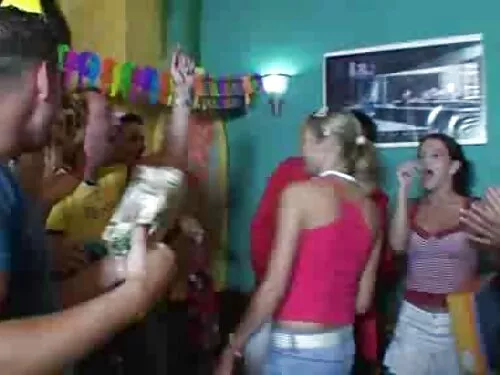 Bruneta în ciorapi f ...