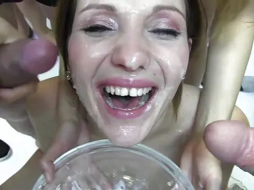 Milf cu sâni mari pi ...