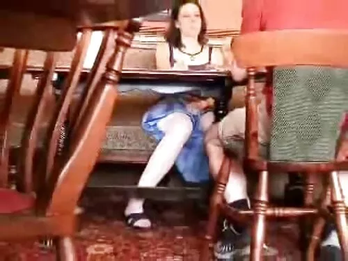 Bruneta de femei dro ...