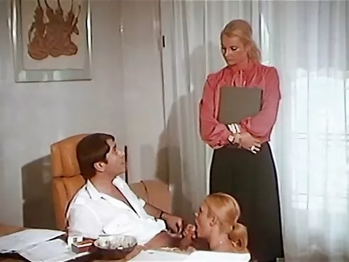 Mama a venit și l-a  ...