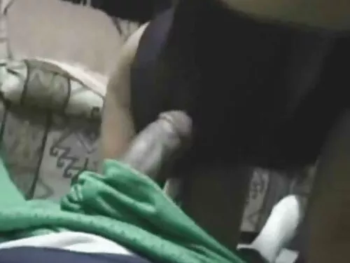 Bruneta cu tatuaje ș ...