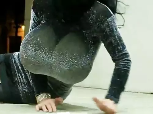 Mulat sexy în ciorap ...